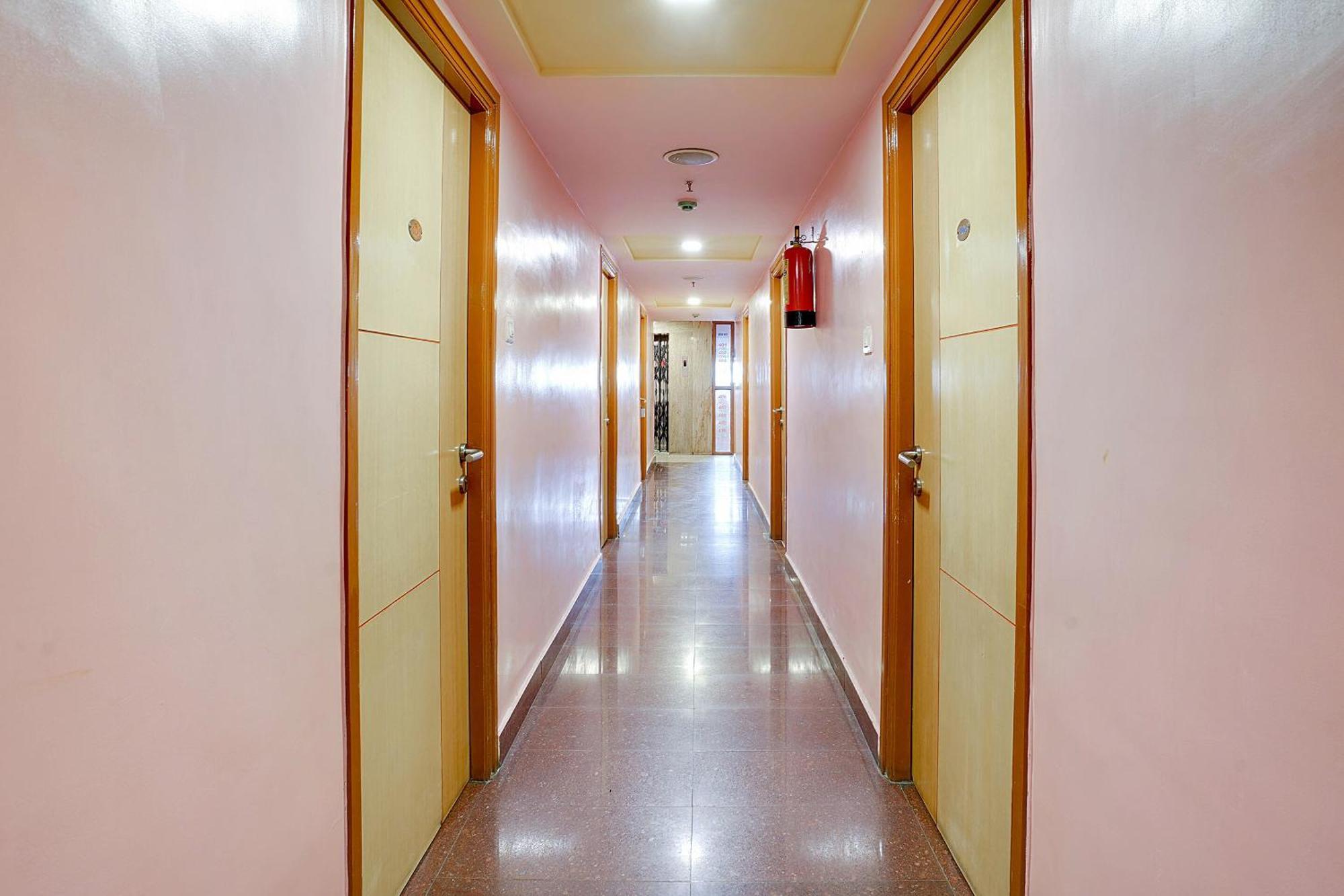 Hotel O Shanta Residency Lodge Sururnagar 外观 照片