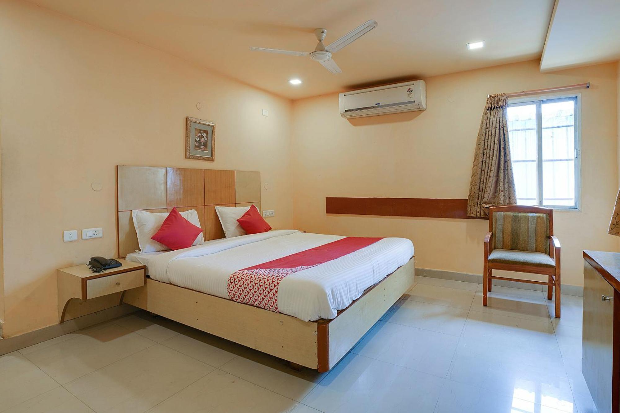 Hotel O Shanta Residency Lodge Sururnagar 外观 照片